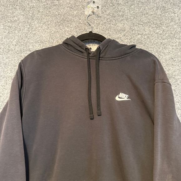 Nike Hoodie Men XL Black Embroidered Logo Club Fleece Pullover Sweatshirt Soft - Picture 2 of 9